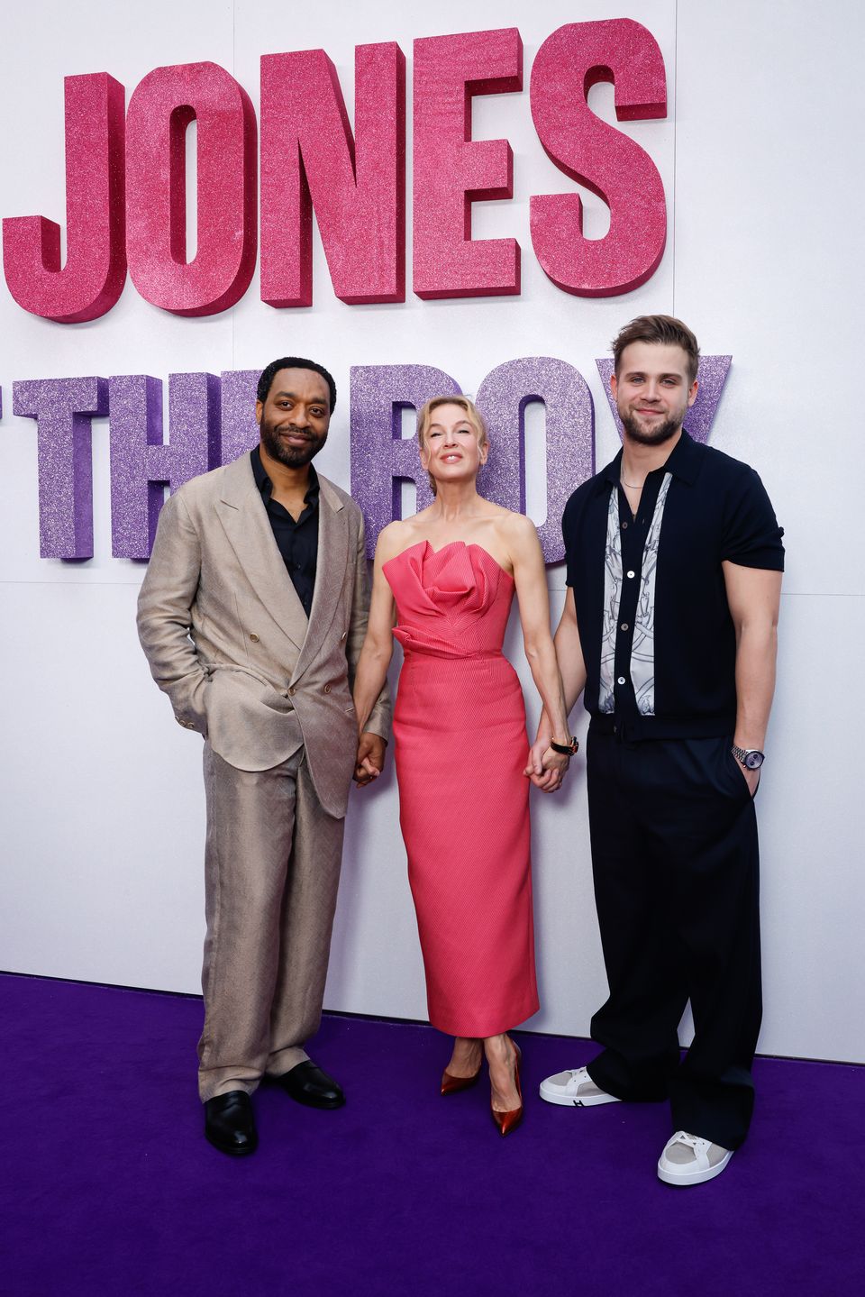Chiwetel Ejiofor, Renée Zellweger i Leo Woodall