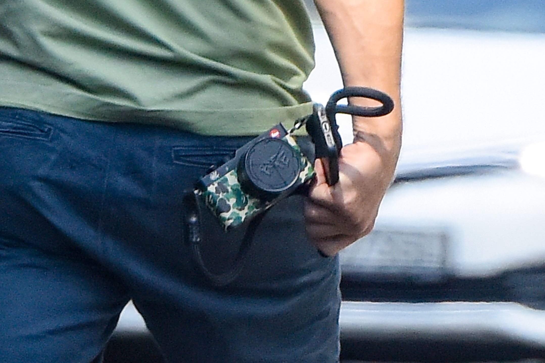 Andrzej Chyra zaparkował BMW na zakazie