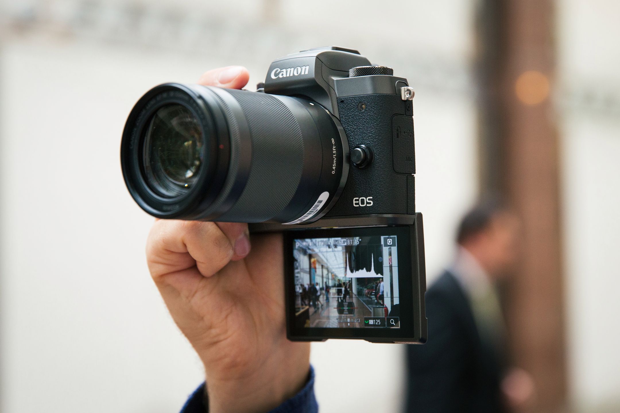 Canon EOS M5 - pierwsze wrażenia [wideo] 4