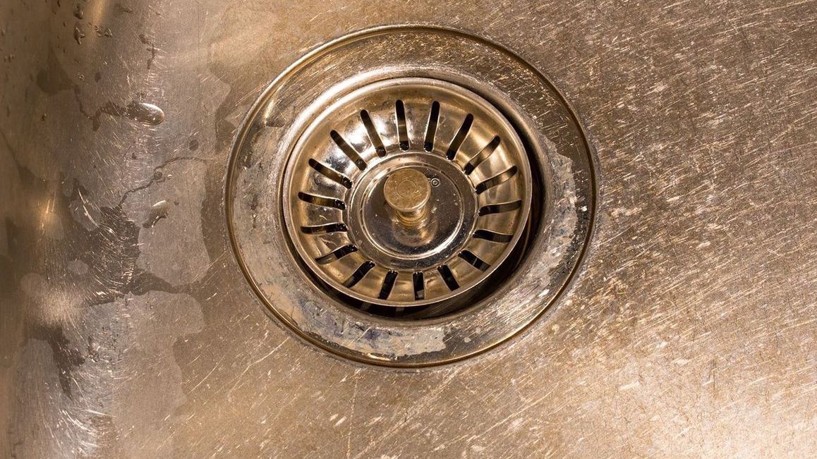 Jak odetkać odpływ?