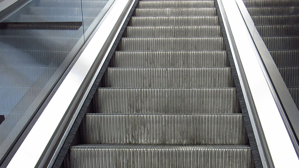 To dlatego przy schodach montowane są specjalne szczoteczki