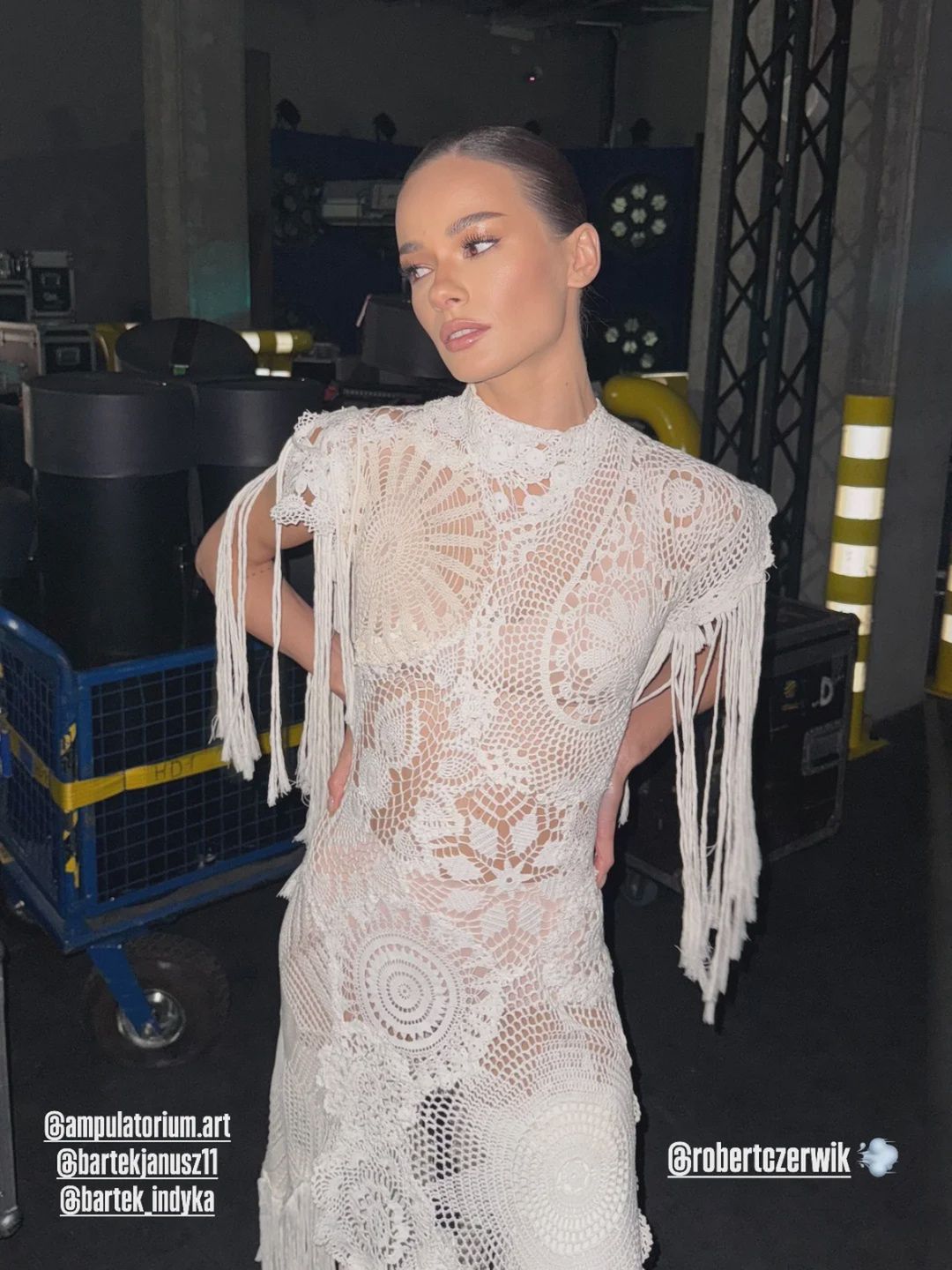 Natalia w koronkowej sukience