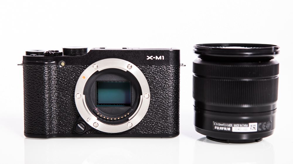 Fujifilm X-M1 – szturm na bezlusterkową konkurencję [test] 1