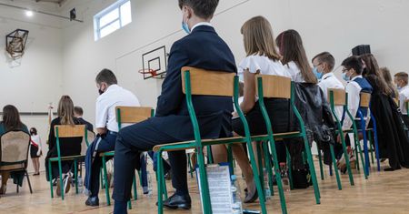 Uczniowie śmieją się z ministra zdrowia w mediach społecznościowych. "Boże, żyjemy w cyrku"