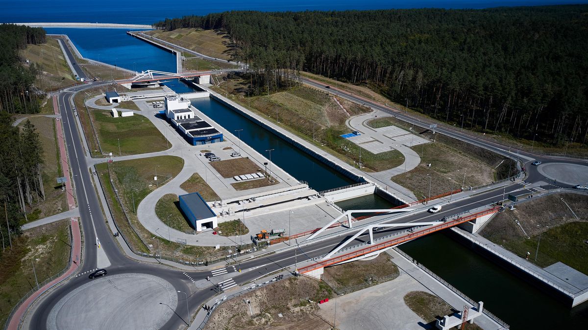 Budowa kanału żeglugowego na Mierzei Wiślanej, wrzesień 2022 r. 