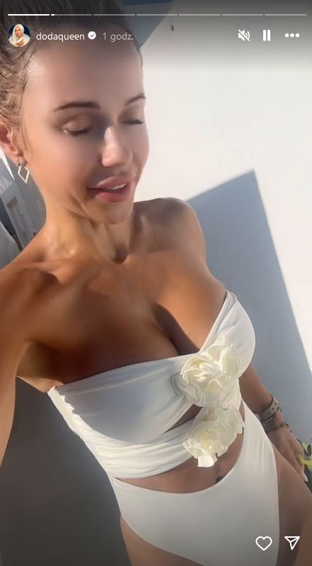 Doda w bikini