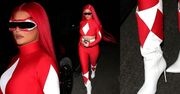 Halloween 2020. Kylie Jenner w stroju Czerwonego Rangera paraduje po Beverly Hills (ZDJĘCIA)