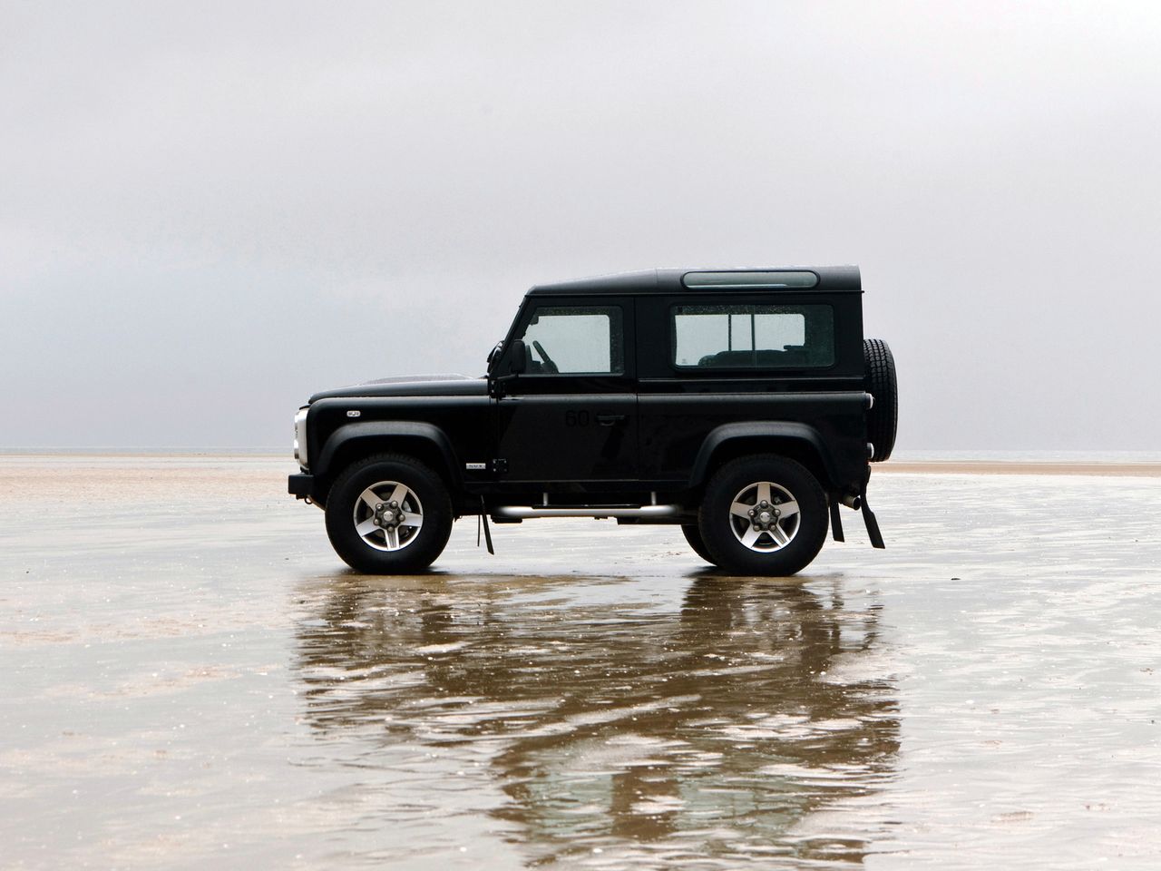 Land Rover Defender 90 SVX RHD (2008)