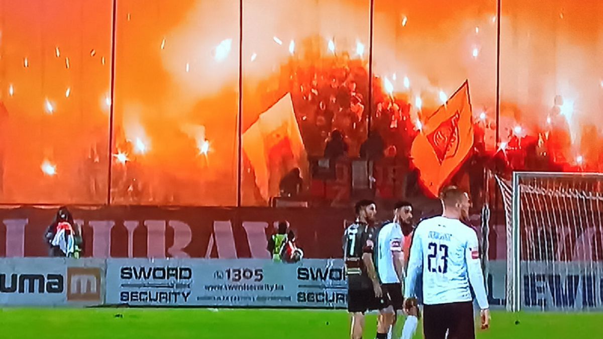 Oprawa kibiców FK Sarajewo (archiwum)