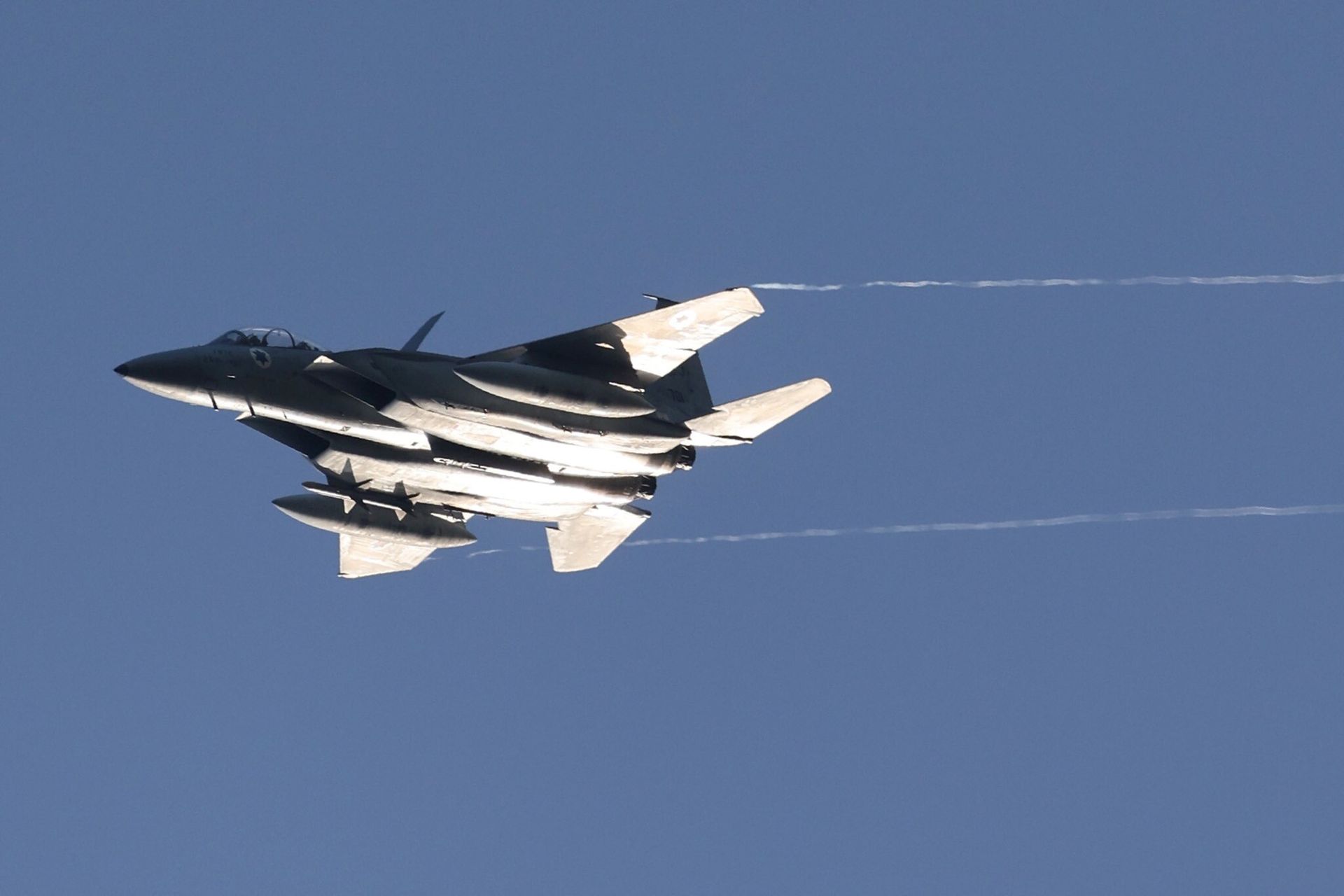 Amerykański pilot uratowany. Nowe informacje ws. incydentu nad Iranem