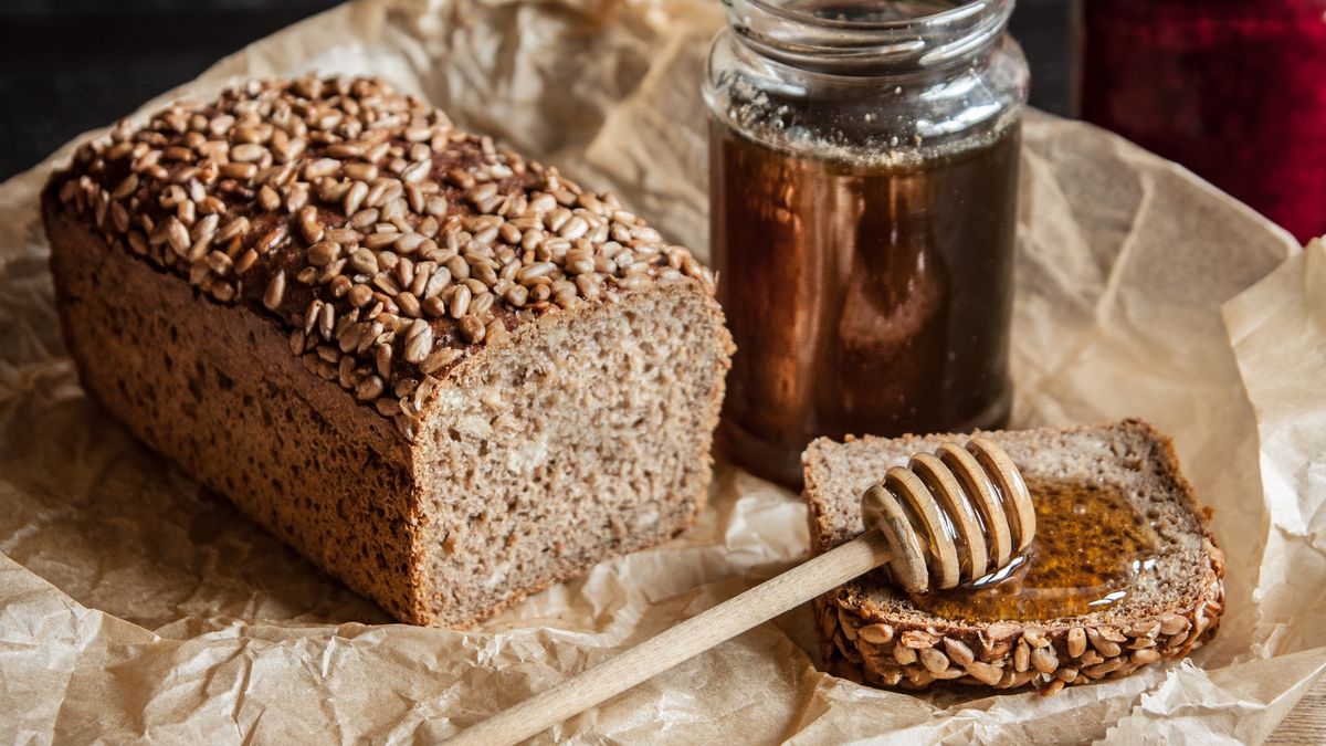 Dietetyk radzi, jaki miód wybrać