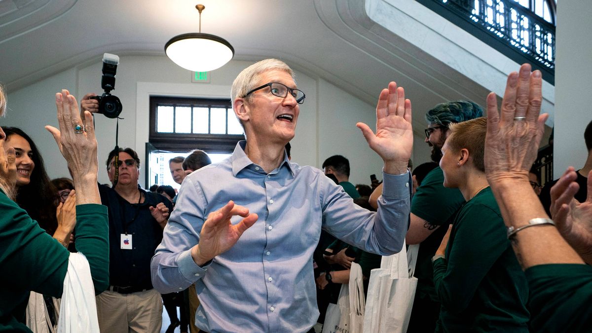 Szef Apple Tim Cook osobiście lobbował w Chinach na rzecz Apple i w efekcie podpisał umowę z chińską agencją rządową 
