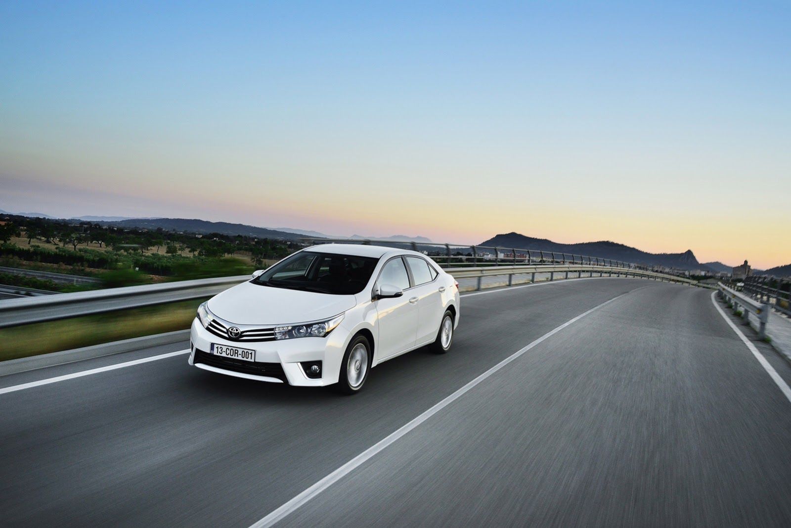 Nowa Toyota Corolla [galeria] 8