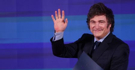 Rząd Argentyny ogłasza sukces. "Rozbiliśmy inflację w proch"