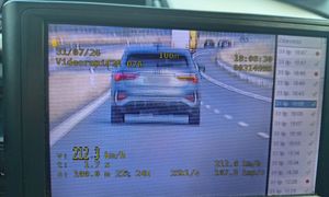 26-latek z Serbii pędził 212 km/h na S3. Tak się tłumaczył