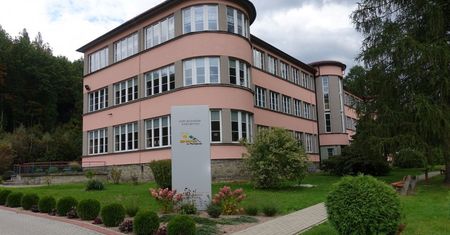 Śląsk. Gdy wrócą dzieci, będzie już cieplej. W DWD w Porąbce wykorzystują czas