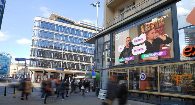 Rodowicz, Wieniawa, Zawadzka i Orłoś w kampanii o przekazanie podatku na rzecz Polskiej Fundacji Pomocy Dzieciom Niedosłyszącym (wideo)