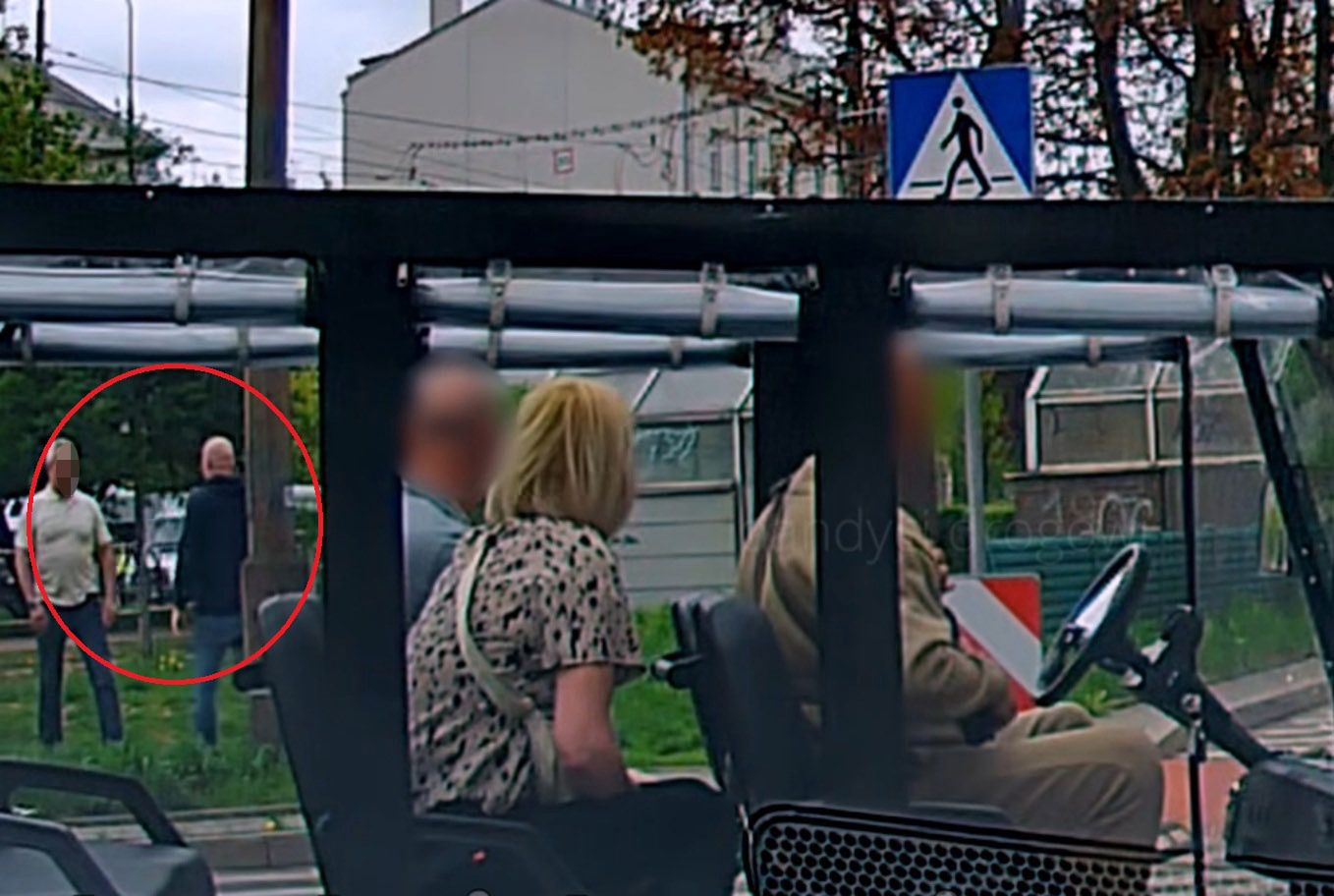Wyskoczył z auta i się zaczęło. Doszło do rękoczynów. Jest nagranie