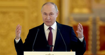 Dla Putina to żyła złota. Miliony euro płyną do budżetu