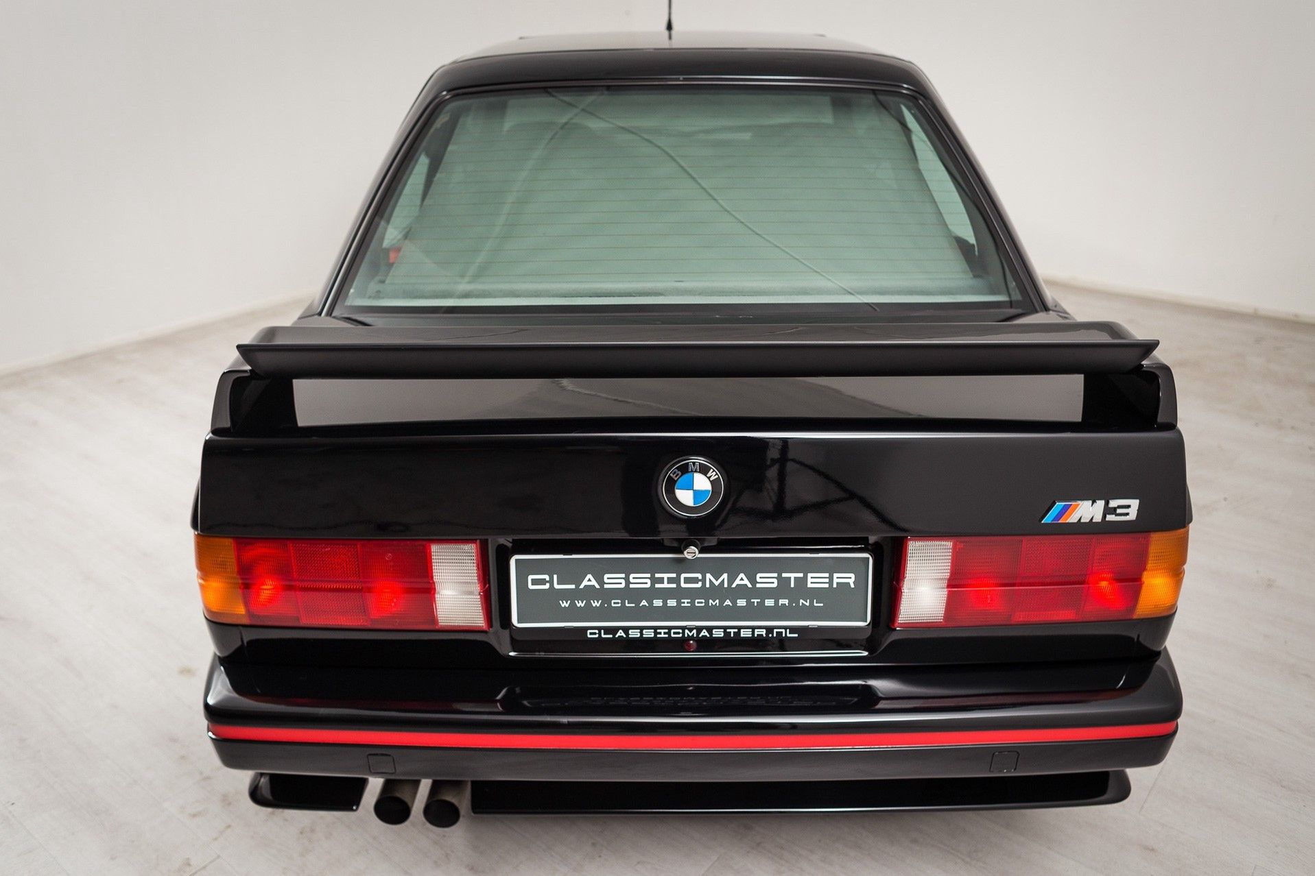 Tylny spojler można było regulować