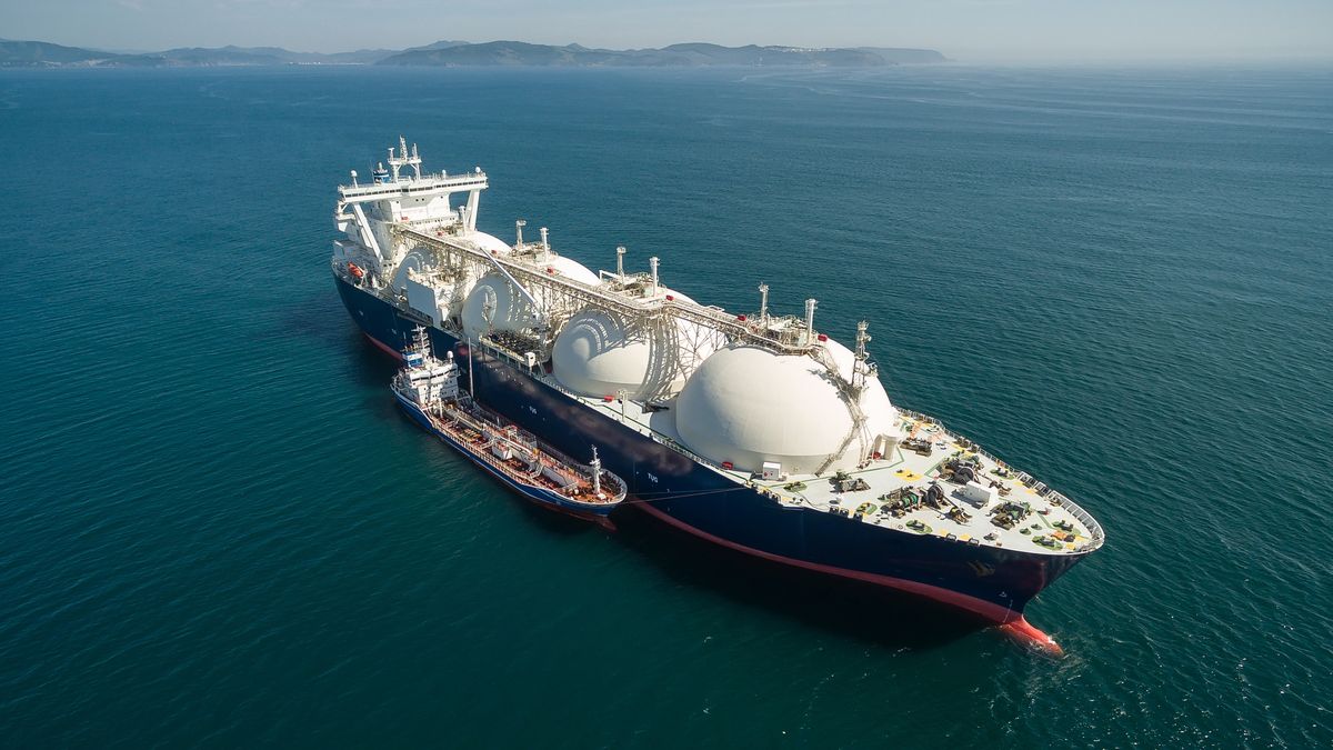Gazowiec do transportu gazu LNG, zdjęcie ilustracyjne
