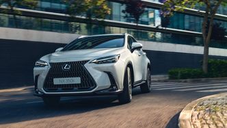 SUV premium wcale nie musi być drogi. Nowy Lexus NX zaskakuje