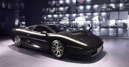 Jaguar XJ220 po modyfikacjach u Overdrive - zmutowany dziki kot [wideo]
