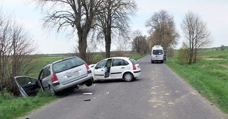 Maturzystka śpieszyła się na egzamin. Trzy auta rozbite