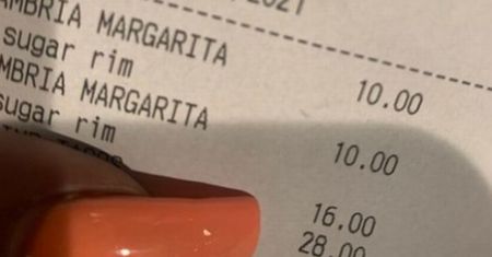 Ten paragon podbił internet. Kobieta oburzona, internauci z niej drwią