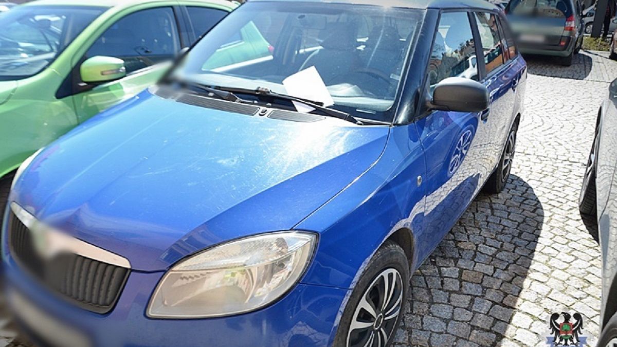 Ukradli wystawiony na sprzedaż samochód