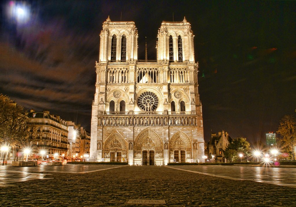 Na szczycie Notre Dame. Wirtualny Paryż z Assassin's Creed: Unity kontra rzeczywistość 4