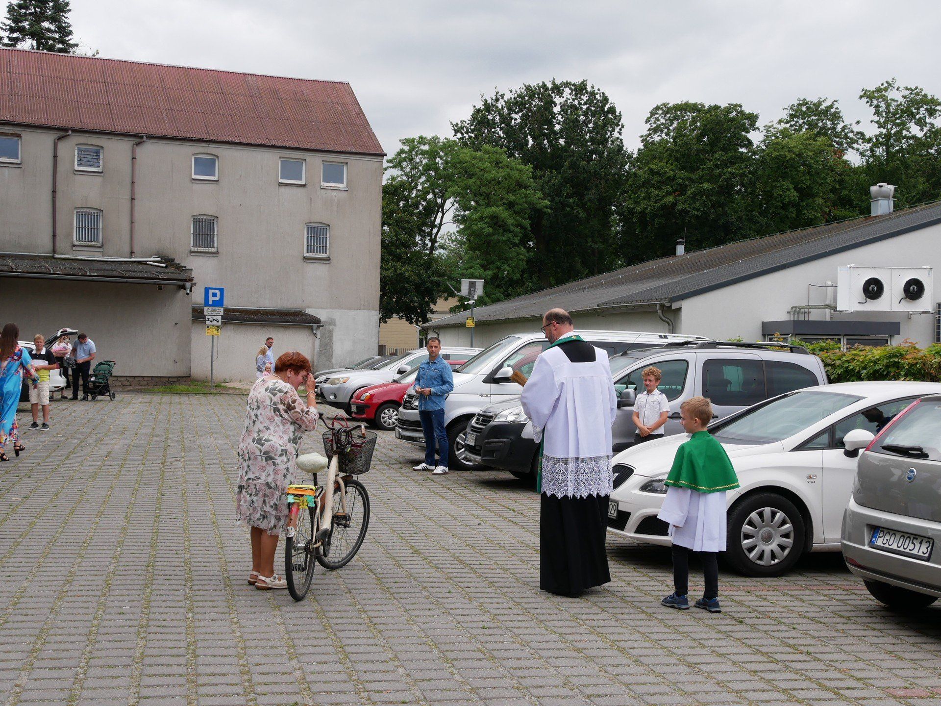 Poświęcenie kierowców i pojazdów w parafii pw. św. Jadwigi w Grodzisku Wlkp.