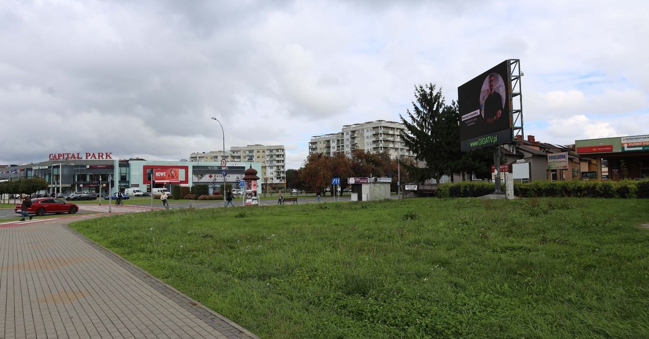 Rzeszów: Plan budowy wieżowca przy al. Rejtana znów straszy mieszkańców