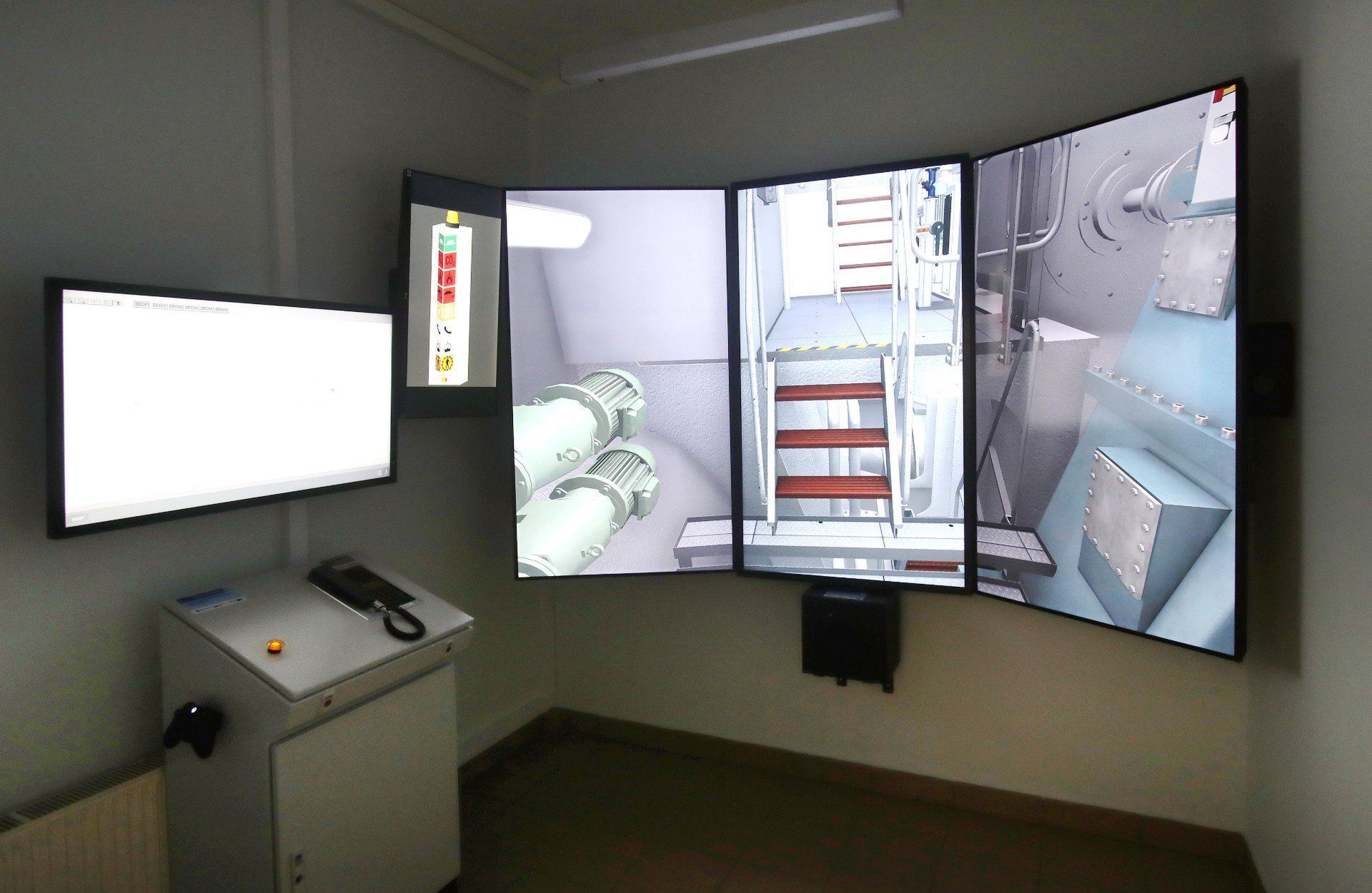 Uczniowie będą mieli nowy symulator siłowni okrętowej