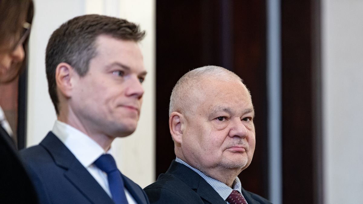 Powolanie Roberta Tomanka na przedstawiciela Prezydenta w Komisji Nadzoru Finansowego24.01.2020 Warszawa , Palac Prezydencki . (Od lewej): Przewodniczacy Komisji Nadzoru Finansowego Jacek Jastrzebski i Prezes NBP Adam Glapinski podczas powolania Roberta Tomanka na przedstawiciela Prezydenta w Komisji Nadzoru Finansowego . Fot. Dawid Zuchowicz / Agencja Wyborcza.plFot. Dawid Zuchowicz / Agencja Wyborcza.plknf, manual, przedstawiciel prezydenta w knf, robert tomanek, /FR/