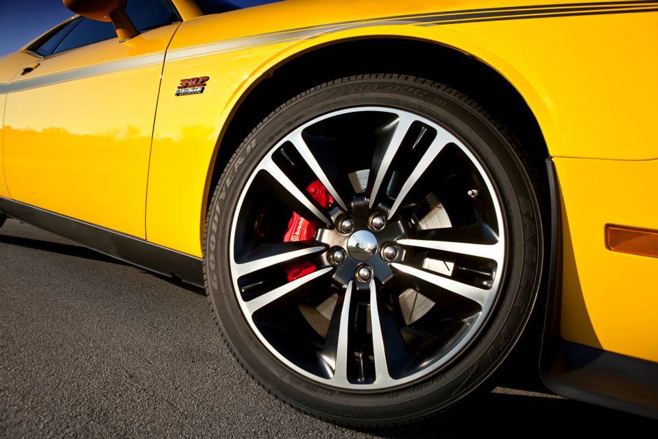 2012 Dodge Challenger SRT-8 Yellow Jacket