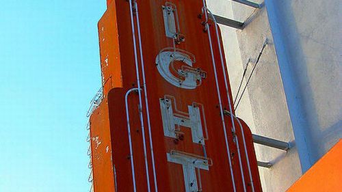 Neon jako oaza bezpieczeństwa? 1