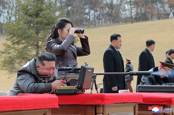 Korea Północna wsparła Iran. Kim oglądał test rakiety