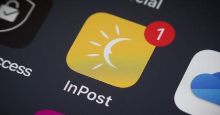 Tego SMS-a nie wysłał InPost. Każdy może go dostać