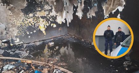 Pożar domu w gminie Lubraniec. Ewakuacja „łyżką” ładowarki i drabiną – wszyscy cali