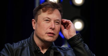 SpaceX stworzy satelity do śledzenie pocisków hipersonicznych z kosmosu