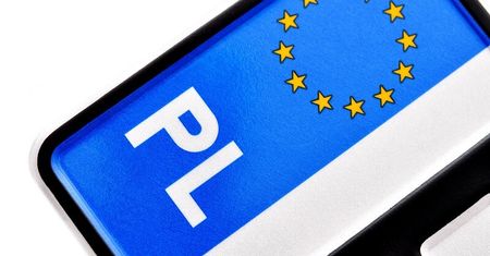 Kupiłeś używany samochód? Nie musisz już zmieniać tablic rejestracyjnych