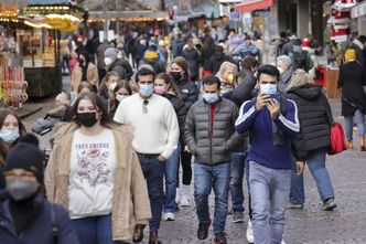 Pandemia nie odpuszcza. Niemcy szykują się do powrotu maseczek