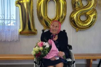 Skończyła 108 lat. Ma doskonałą pamięć i czyta bez okularów