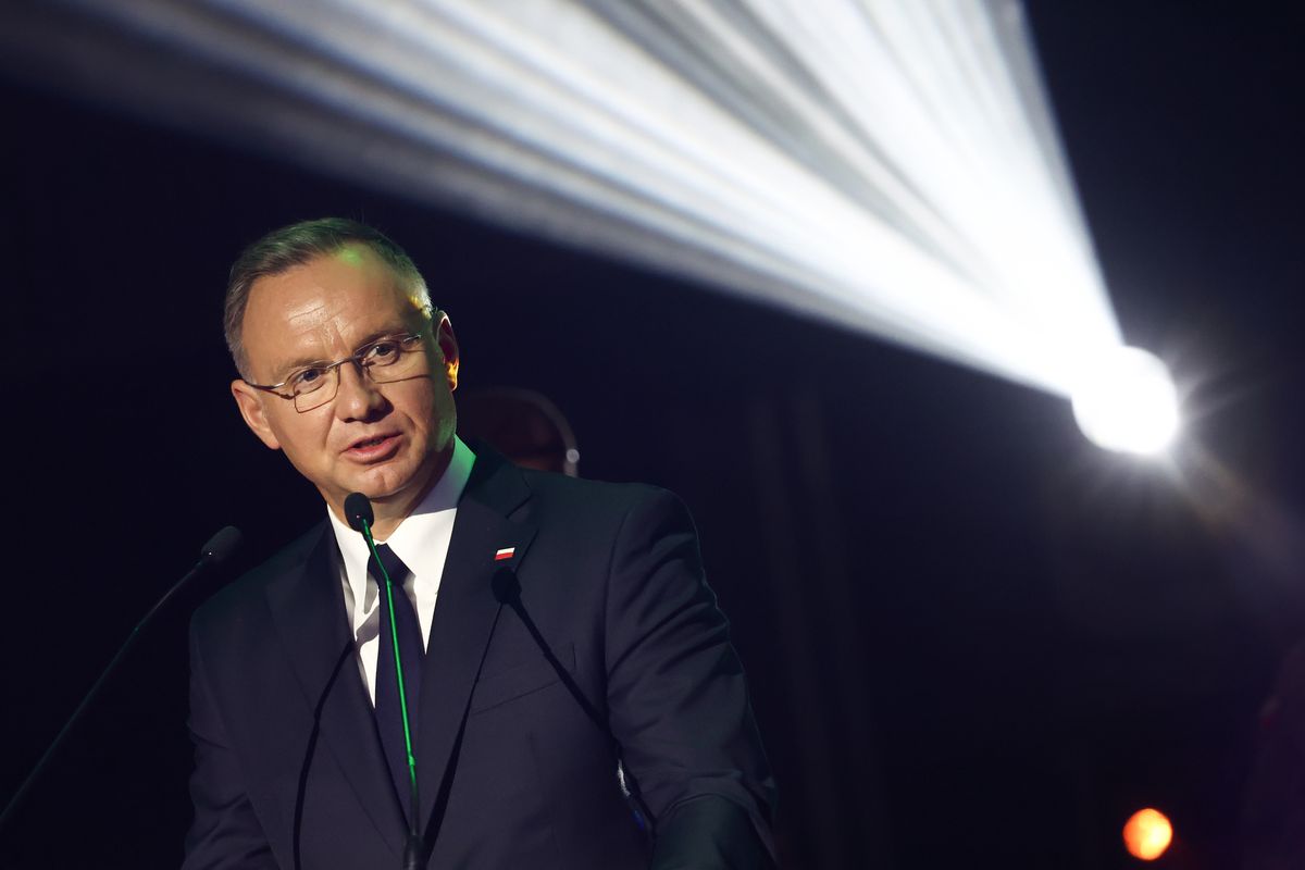 milosz zeman, Andrzej Duda, radosław sikorski, viktor orban, czechy, msz Przyszedł mail z MSZ. Głos z kancelarii Dudy po kontrowersyjnym balu