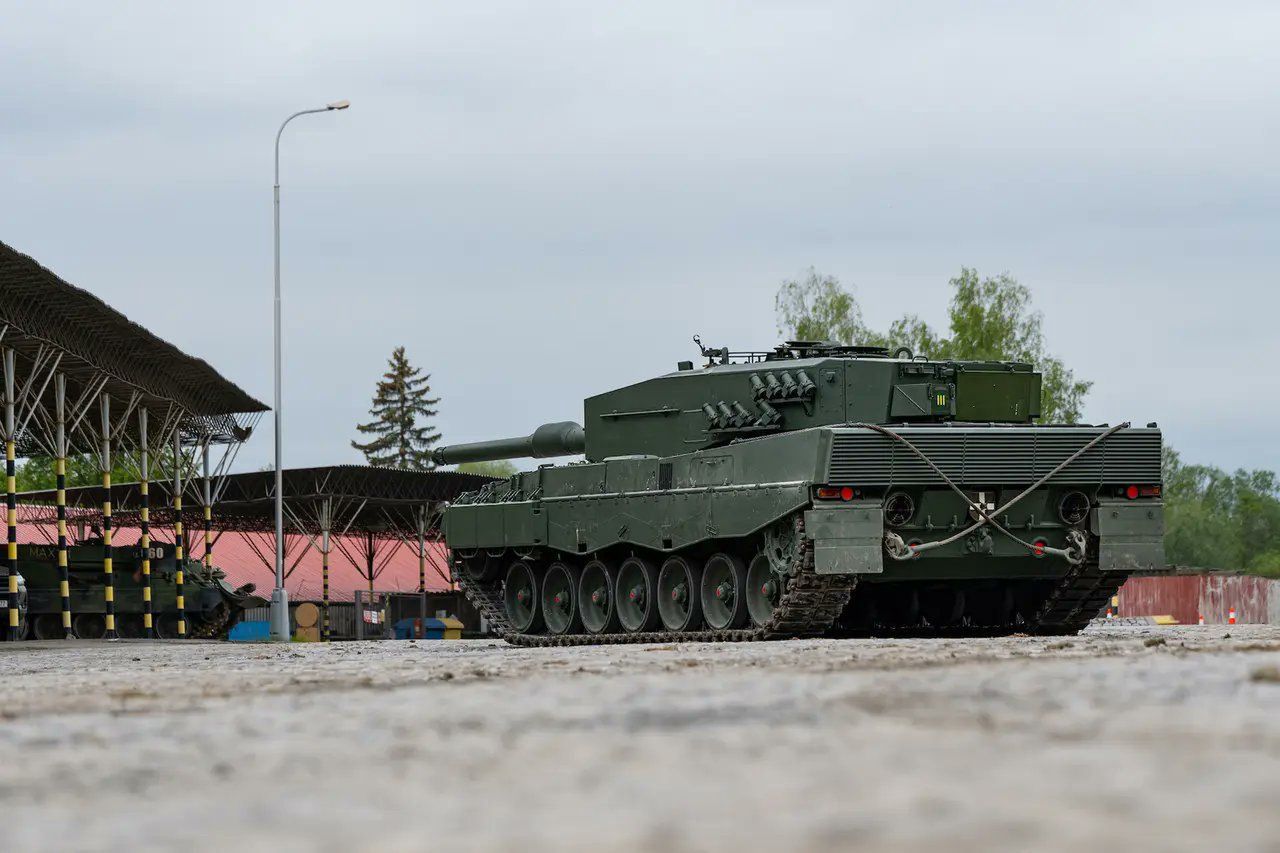 Sąsiedzi Polski się dogadali. W tle umowa na czołgi Leopard 2A4