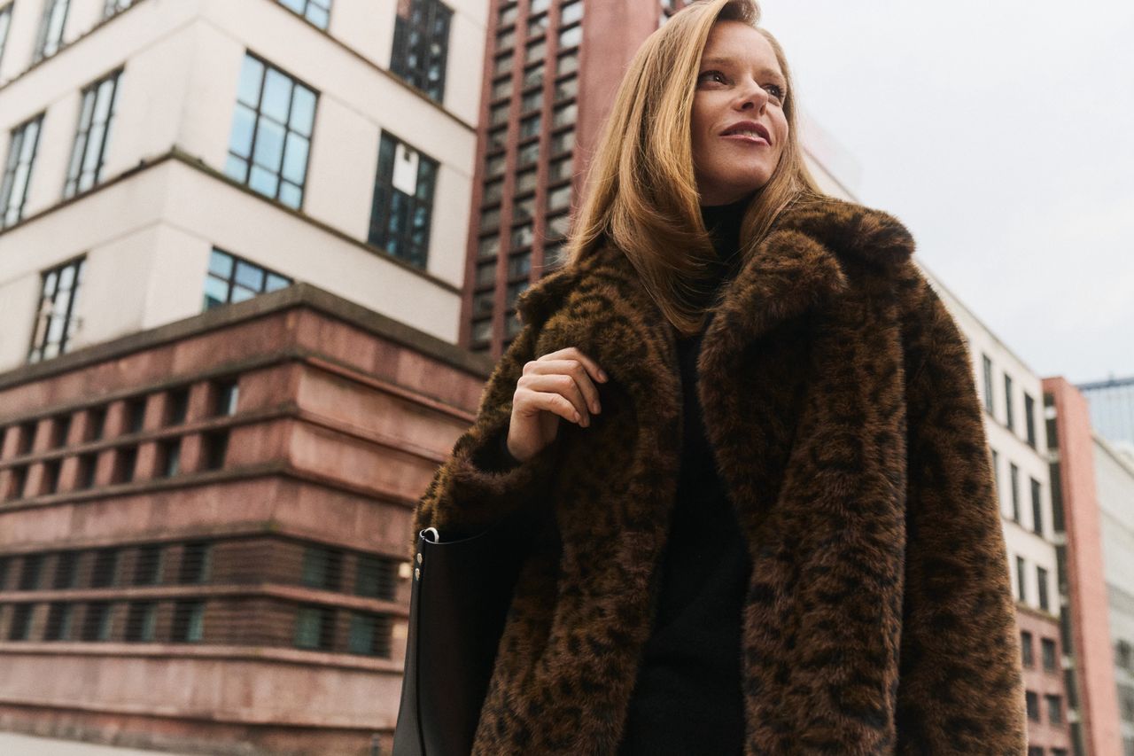 Do tych kurtek i płaszczy należy jesień. Top 5 trendów