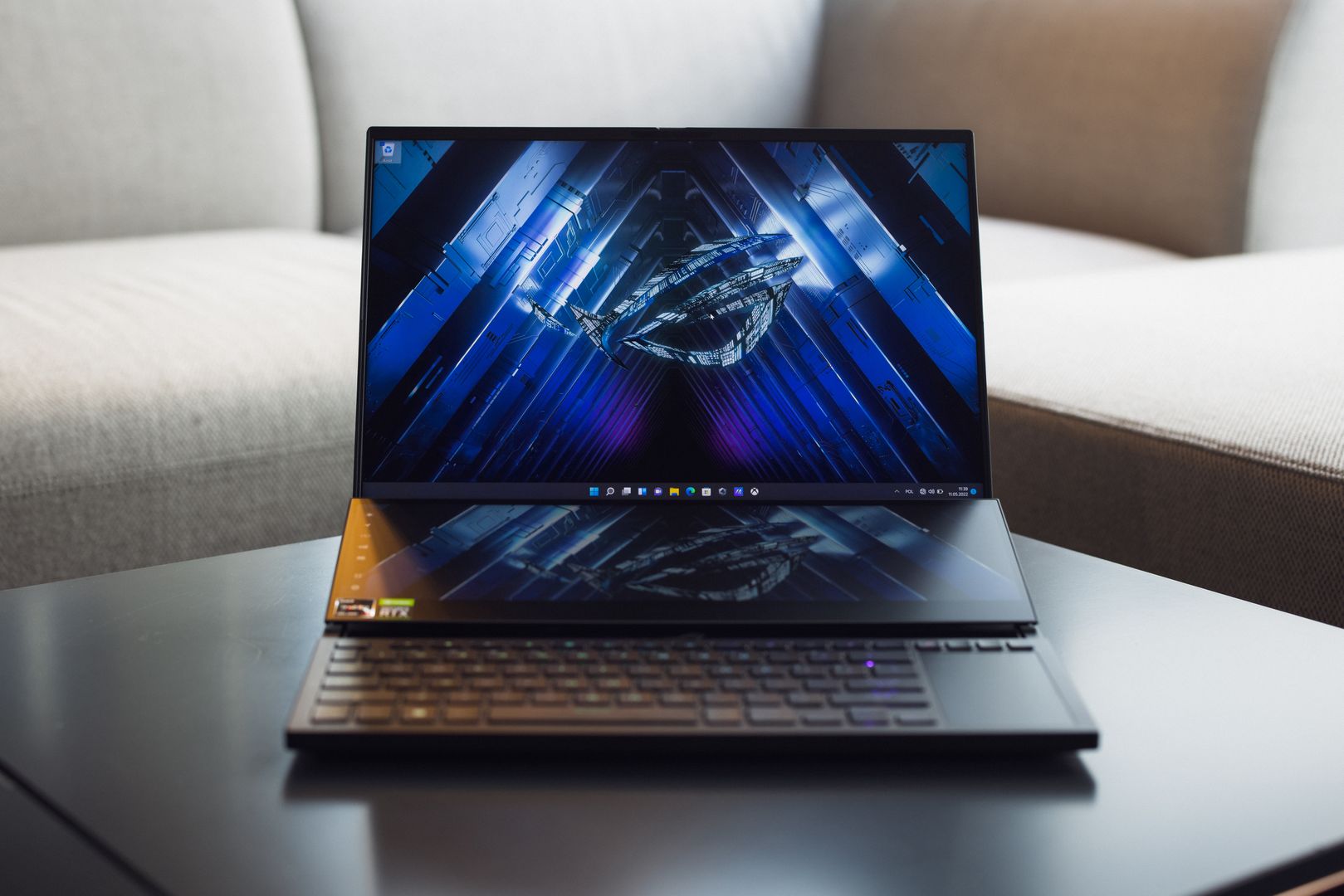 ASUS Rog Zephyrus Duo 16