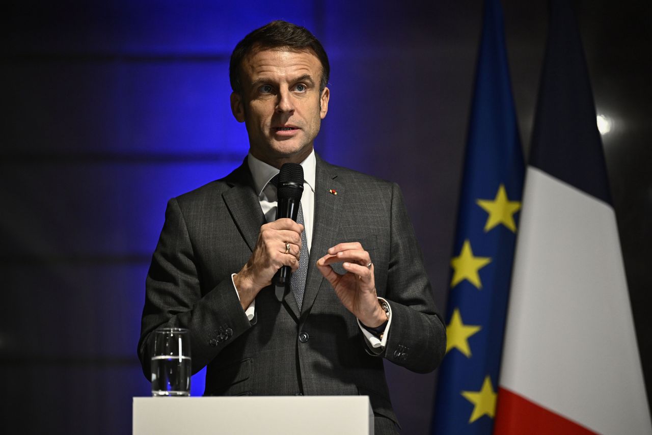 Otwarcie igrzysk zagrożone? Macron ostrzega przed terrorystami