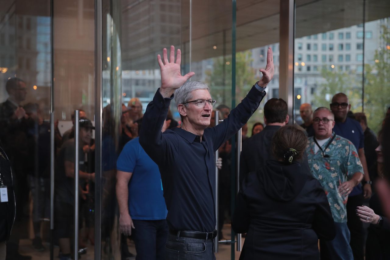 Tim Cook zdradzł, że w walce z uzależnieniem od smartfona pomaga mu iPhone (GettyImages)